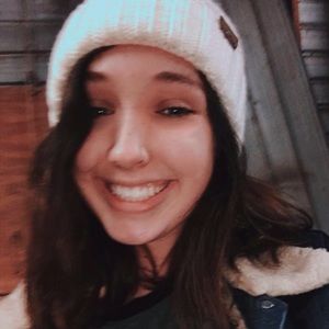 Meet your Posher, Ella